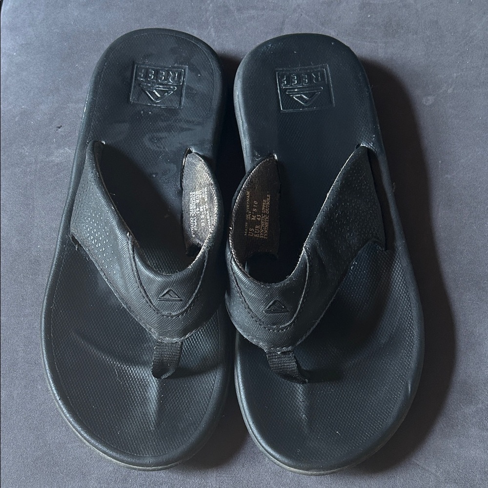 Reef black Flip Flops men size 10